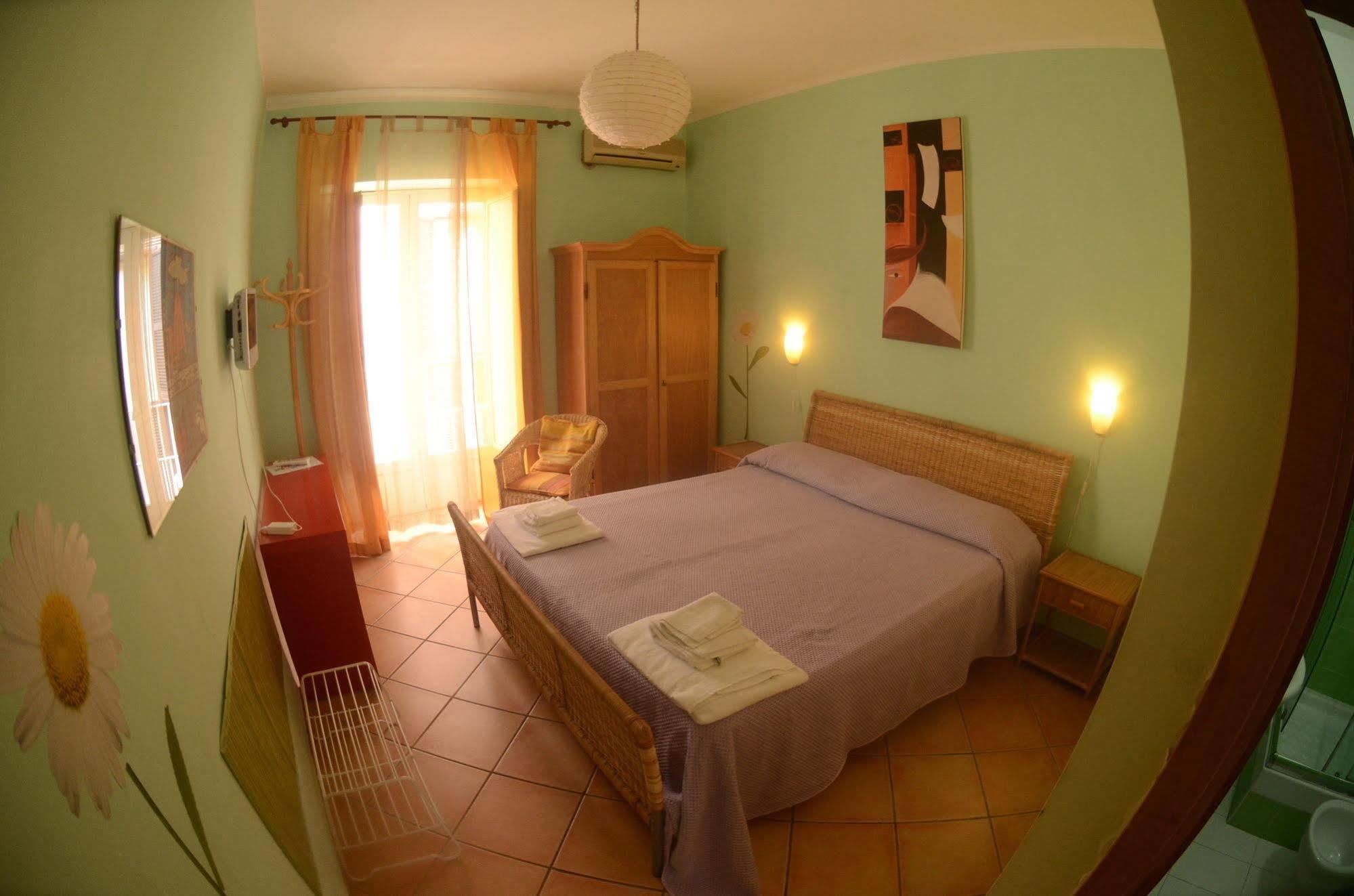 I Vicoletti Di Nápoles